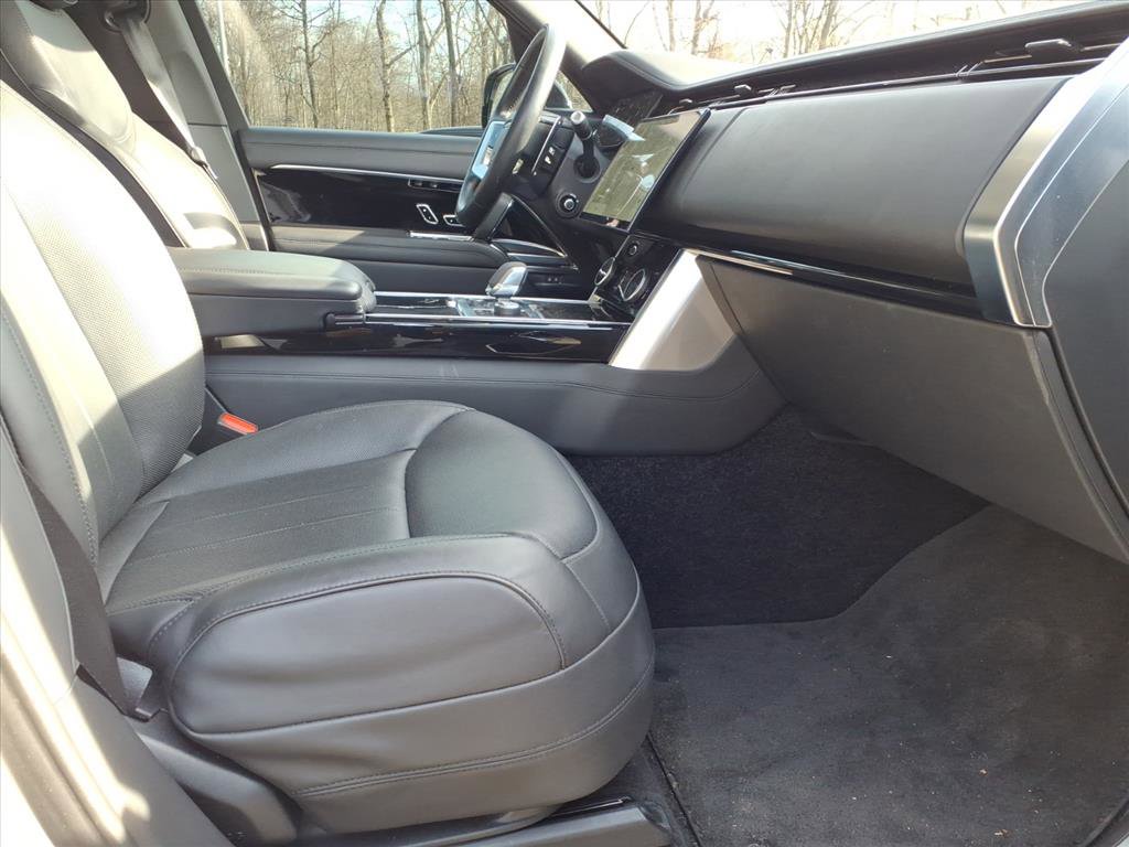 Certified 2022 Land Rover Range Rover SE image 3