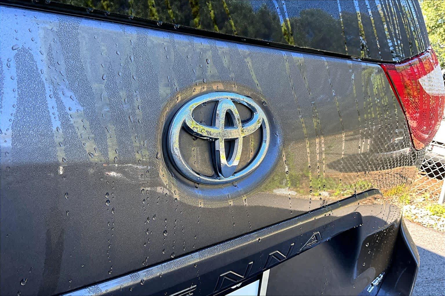 Used 2020 Toyota Sienna XLE FWD image 31