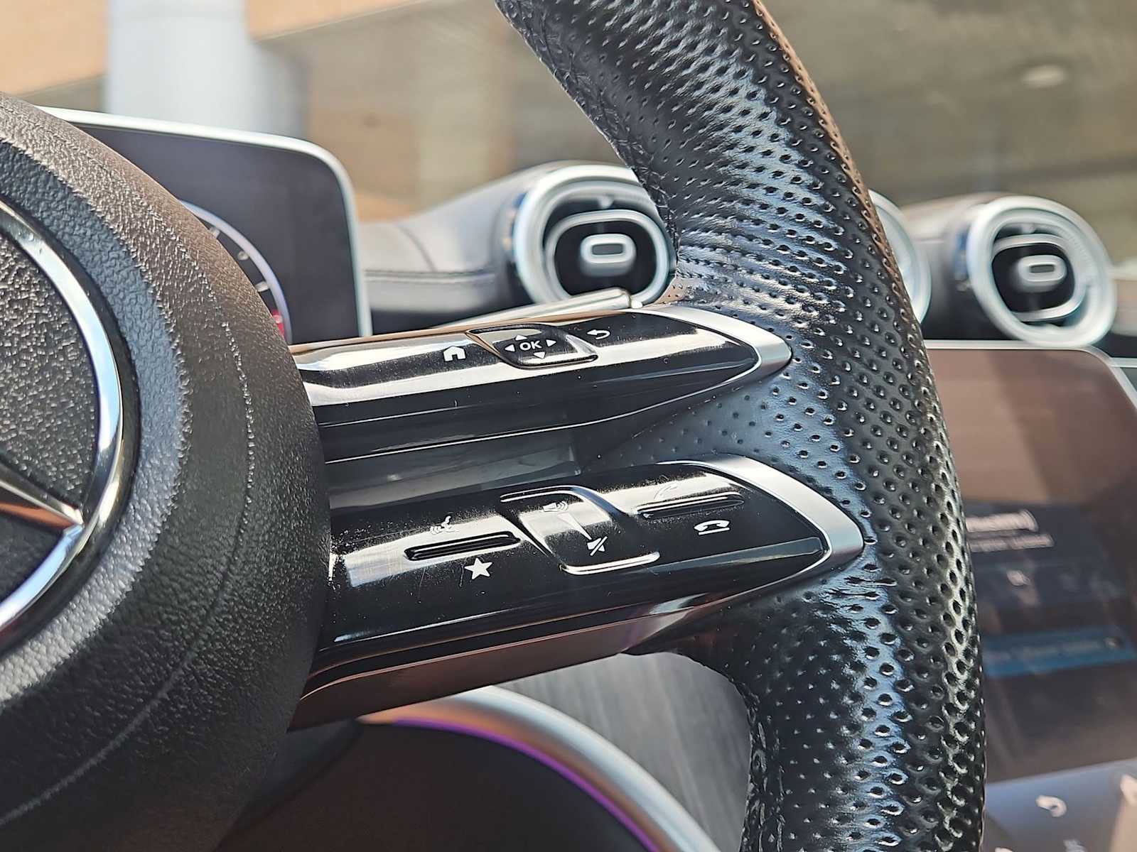 Used 2023 Mercedes-Benz C 300 Sedan image 26