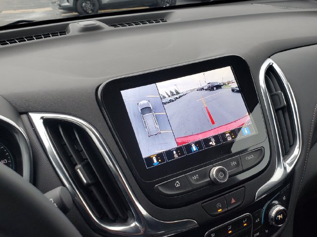 Certified 2024 Chevrolet Equinox Premier FWD image 30