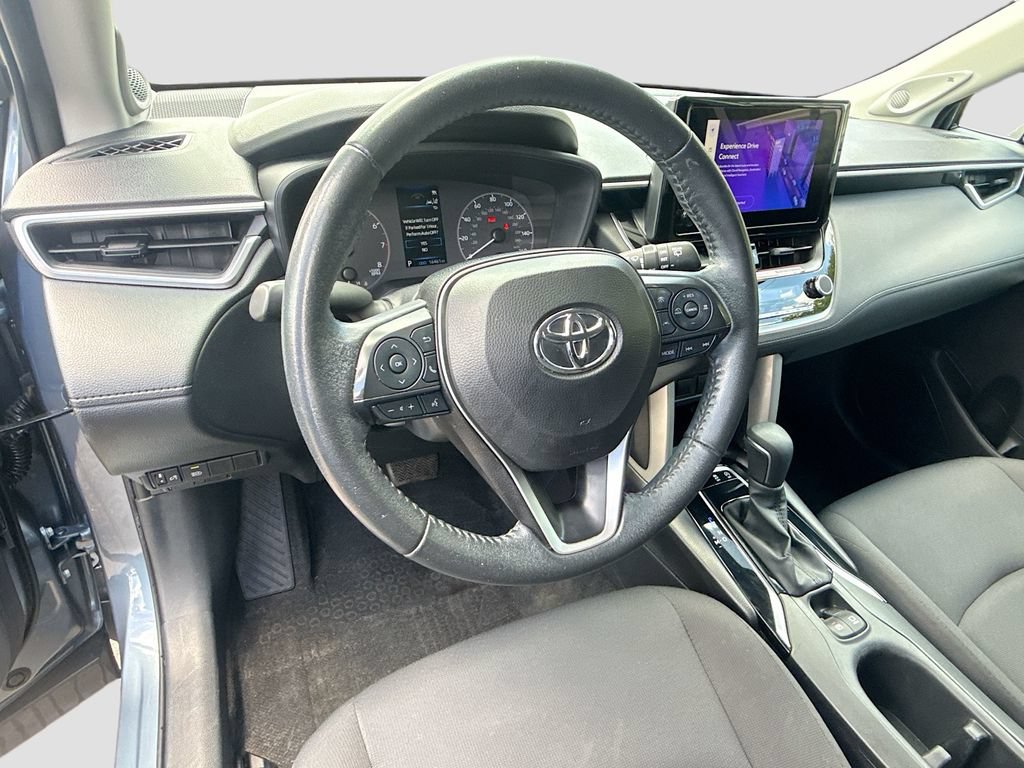 Used 2024 Toyota Corolla Cross LE w/ Moonroof Package AWD/4WD image 12