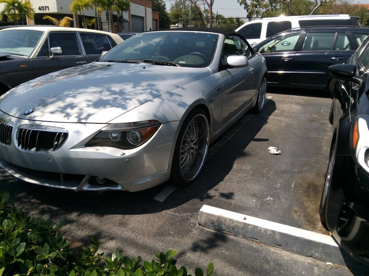 Used 2005 BMW 645Ci Convertible image 2