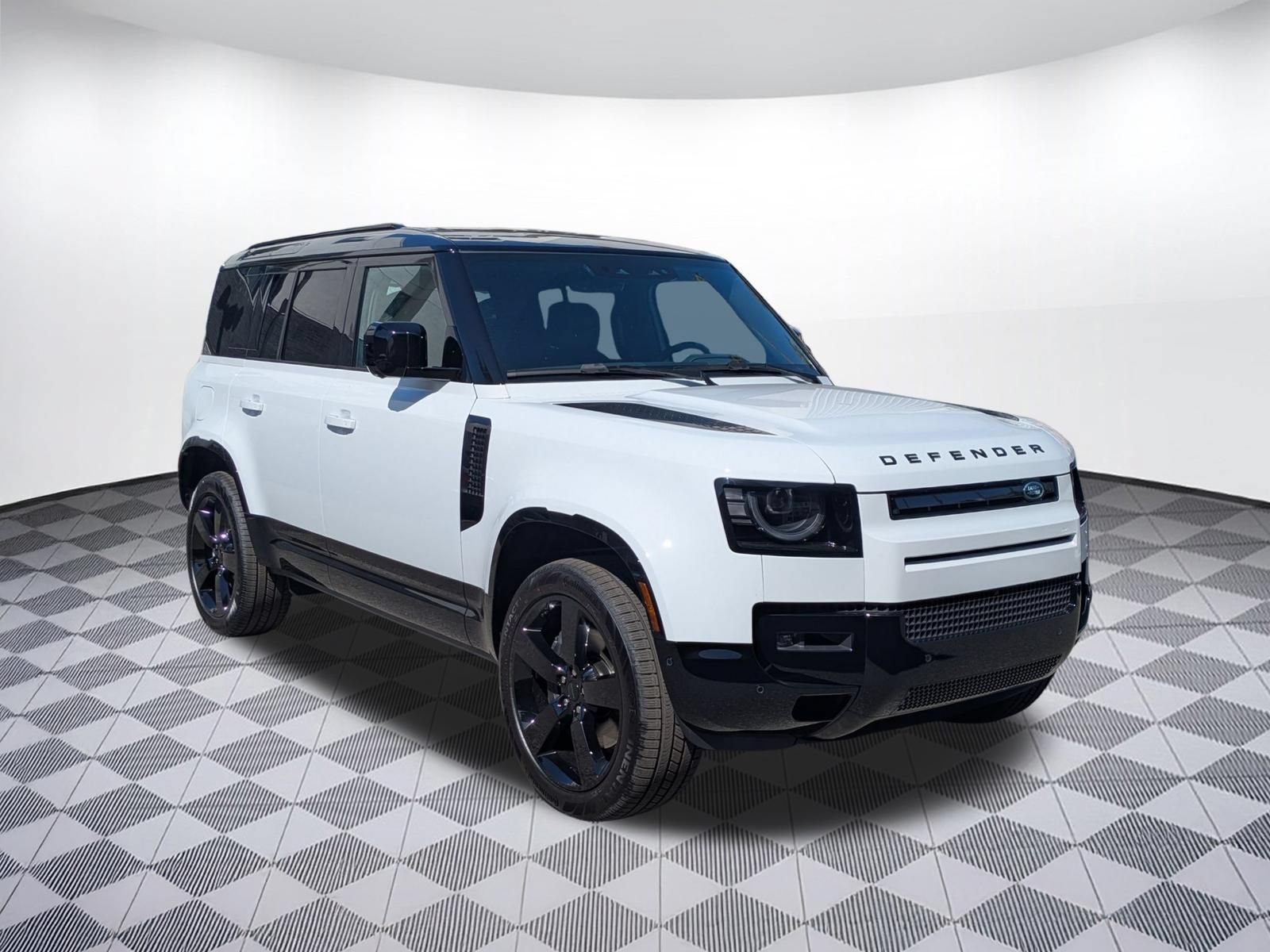 New 2026 Land Rover Defender 110 X-Dynamic SE AWD/4WD image 3