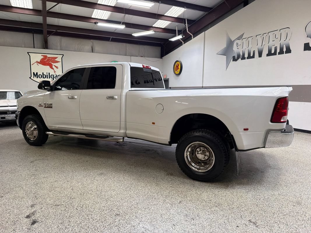 Used 2018 RAM 3500 SLT AWD/4WD image 4