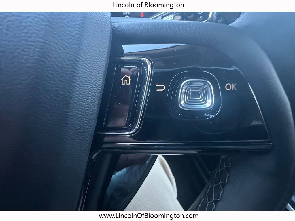 New 2025 Lincoln Corsair AWD w/ Equipment Group 101A image 24