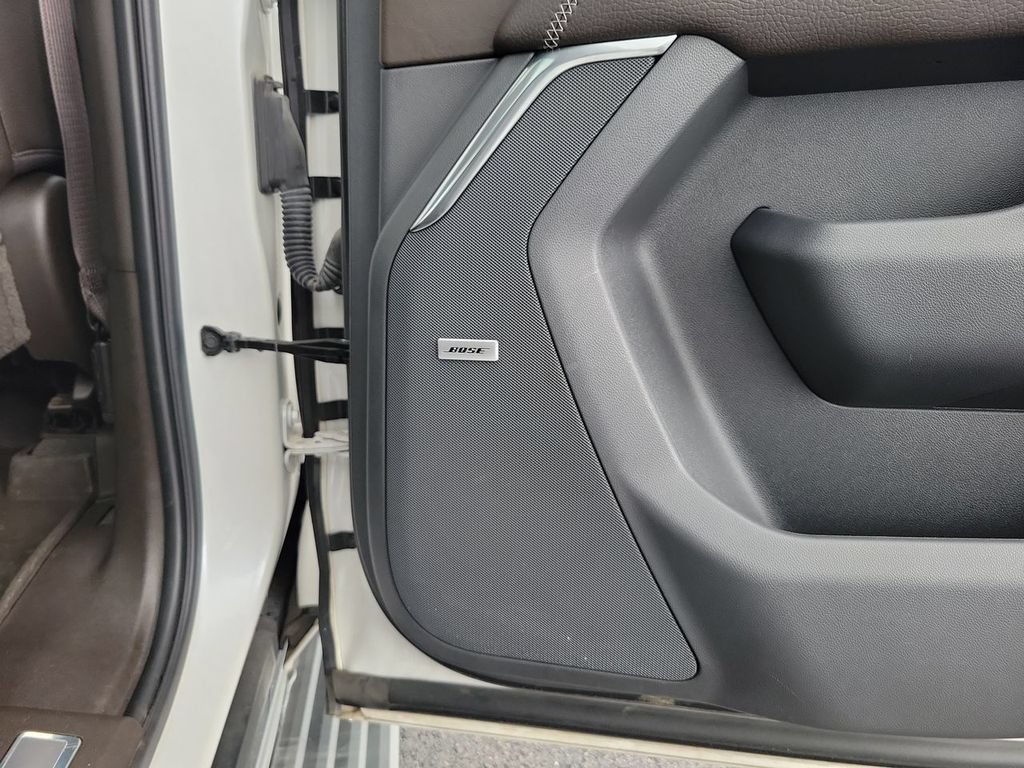 Certified 2021 GMC Yukon Denali w/ Denali Premium Package AWD/4WD image 25
