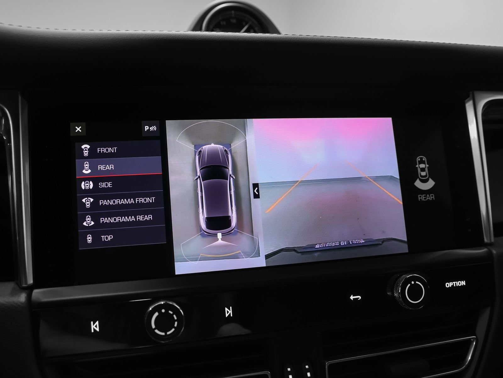 New 2026 Porsche Macan image 39