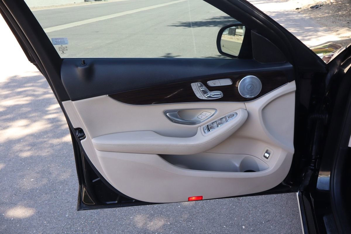 Used 2018 Mercedes-Benz C 300 4MATIC Sedan w/ Premium Package image 23
