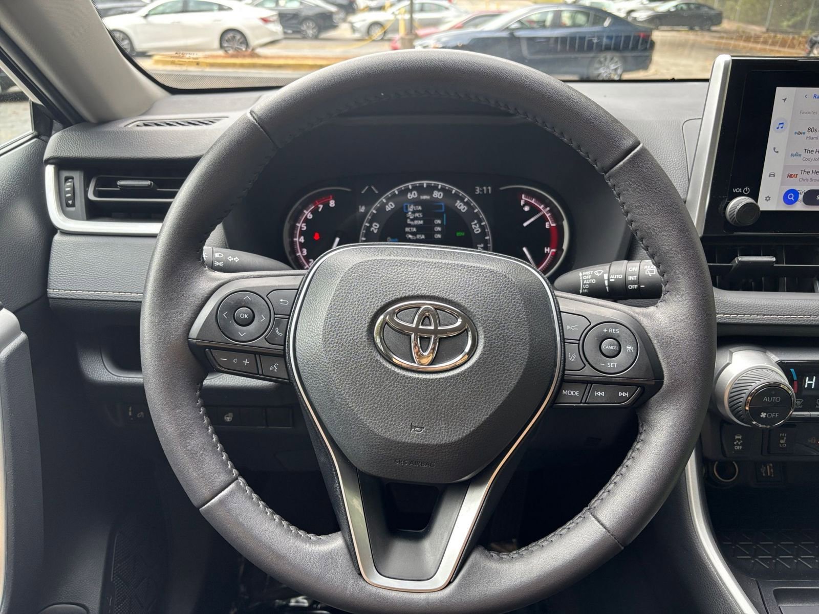 Used 2025 Toyota RAV4 XLE image 34