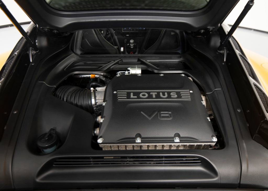 Used 2025 Lotus Emira image 57