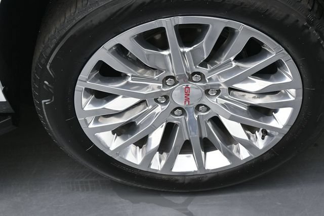 Used 2025 GMC Yukon XL Denali AWD/4WD image 29