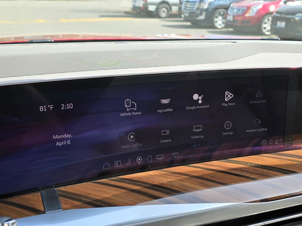 New 2026 Cadillac Escalade Platinum Luxury image 42