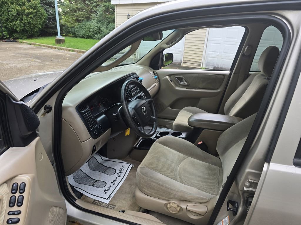 Used 2002 MAZDA Tribute LX image 11