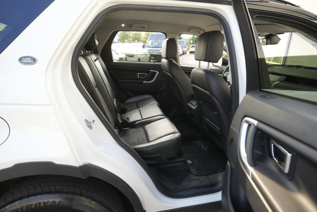Used 2019 Land Rover Discovery Sport SE AWD/4WD image 35