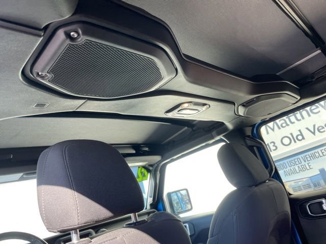 Used 2022 Jeep Wrangler Unlimited Sport image 29