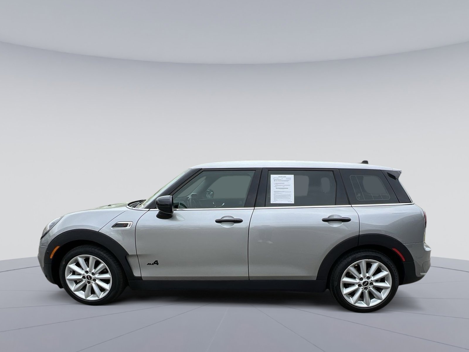 Certified 2024 MINI Cooper Clubman S image 2