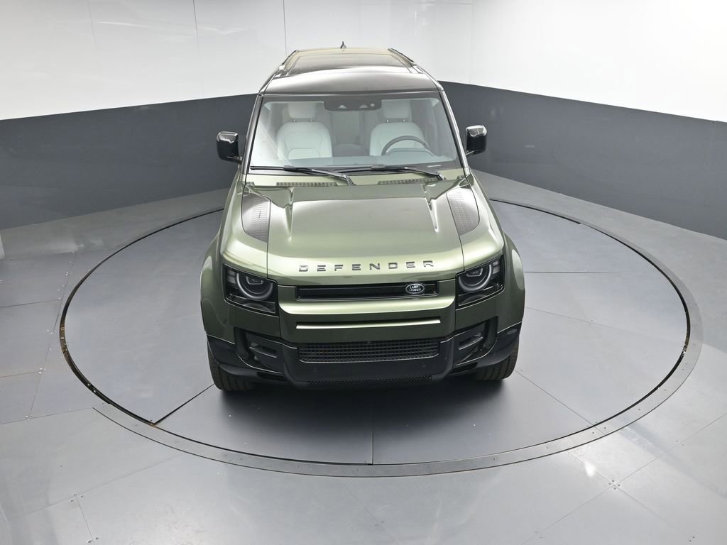 New 2026 Land Rover Defender 130 X-Dynamic SE AWD/4WD image 38