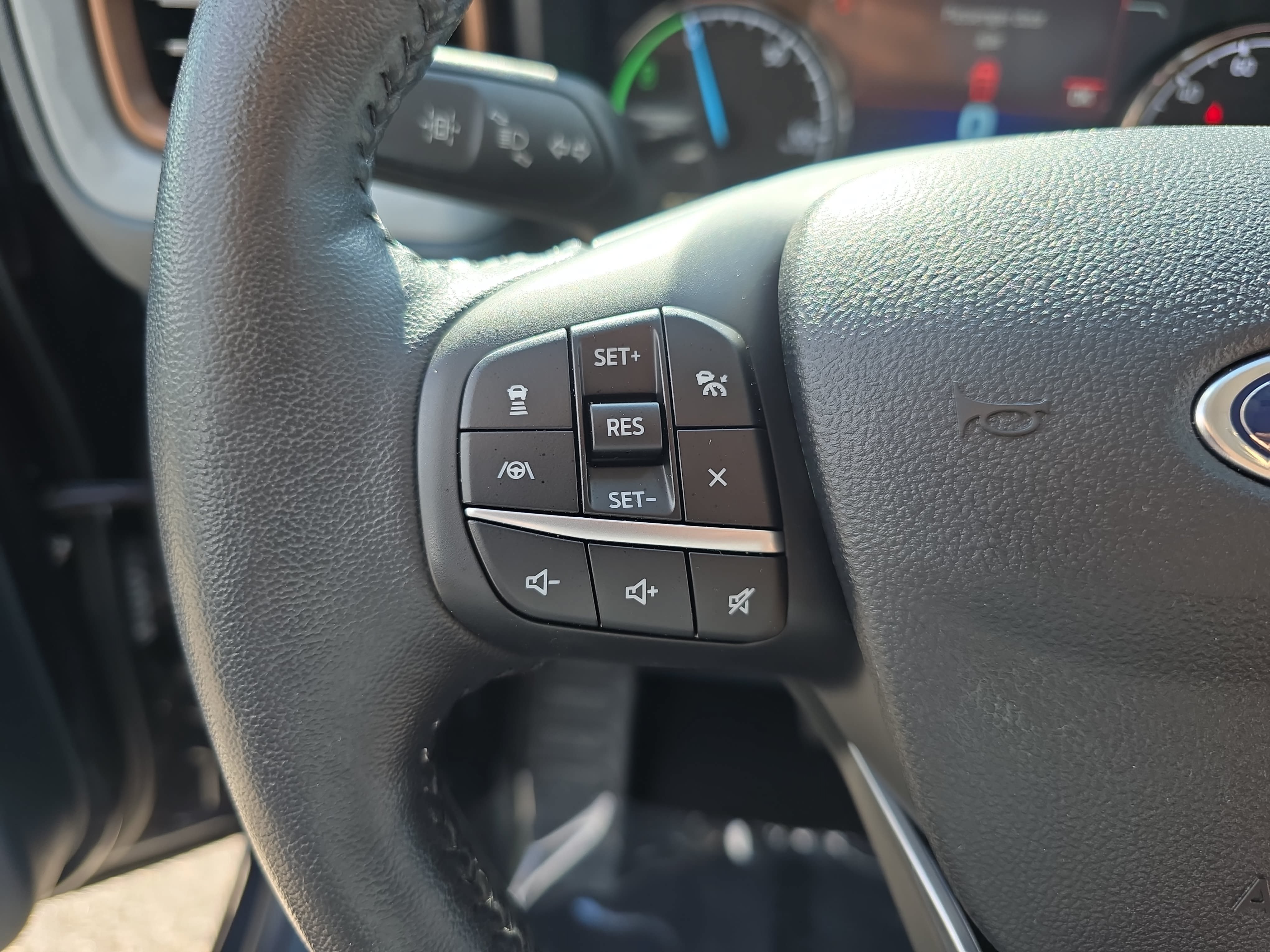 Used 2022 Ford Maverick Lariat w/ Lariat Luxury Package FWD image 18