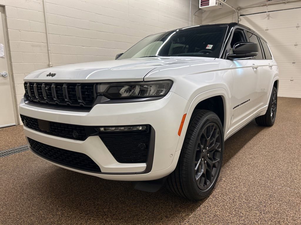 New 2026 Jeep Grand Cherokee L Summit AWD/4WD image 5