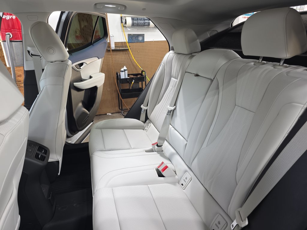 New 2026 Buick Envision Avenir AWD/4WD image 16