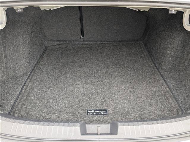 Used 2019 Volkswagen Jetta SE w/ Cold Weather Package image 6