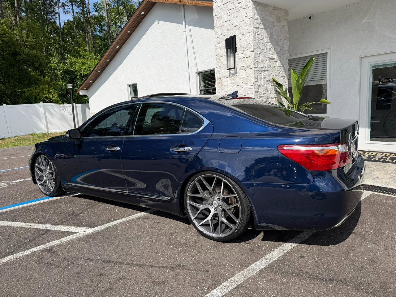 Used 2012 Lexus LS 460 w/ Luxury Value Edition RWD image 10