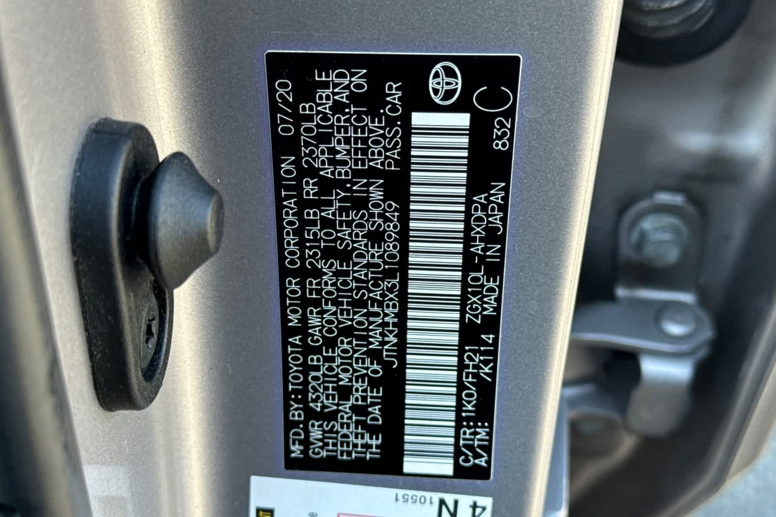 Certified 2020 Toyota C-HR LE FWD image 31