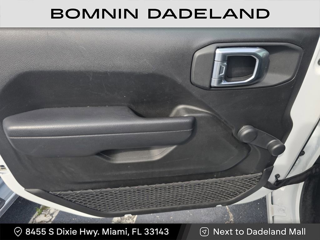 Used 2024 Jeep Wrangler Sport image 12