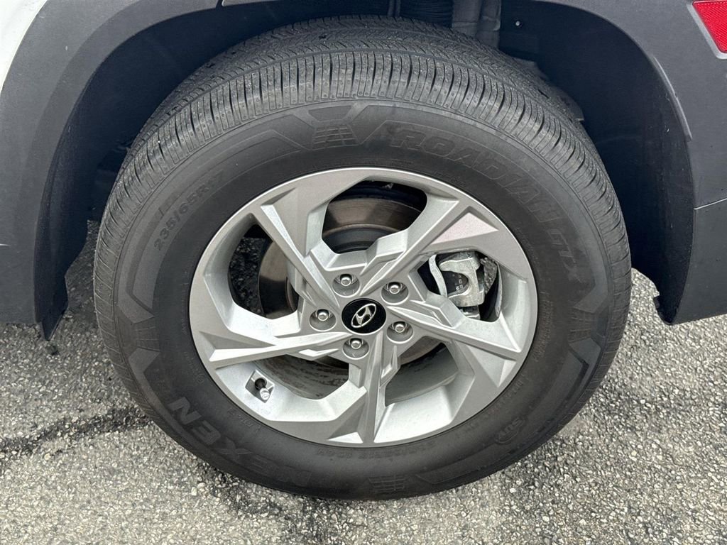 Used 2024 Hyundai Tucson SE image 27