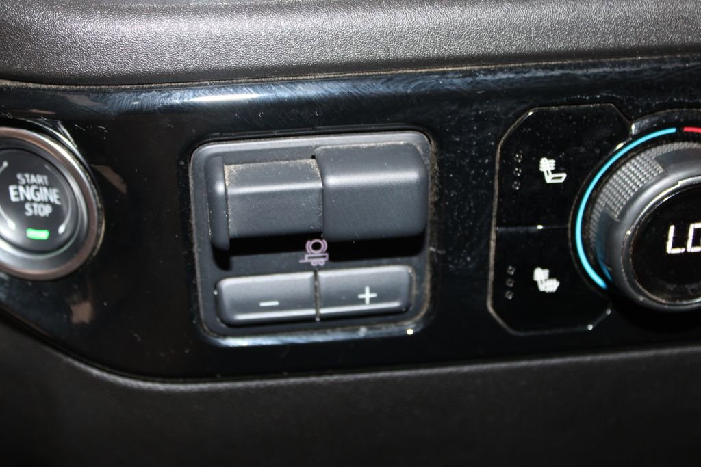 Used 2025 Chevrolet Silverado 1500 LT image 42