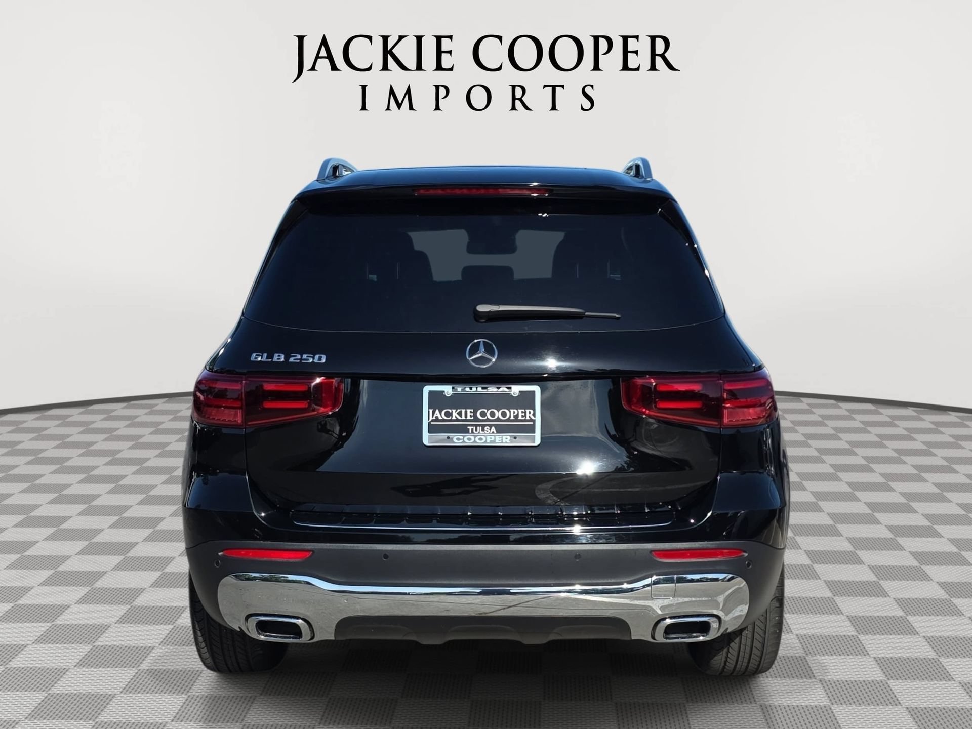 Used 2024 Mercedes-Benz GLB 250 image 6