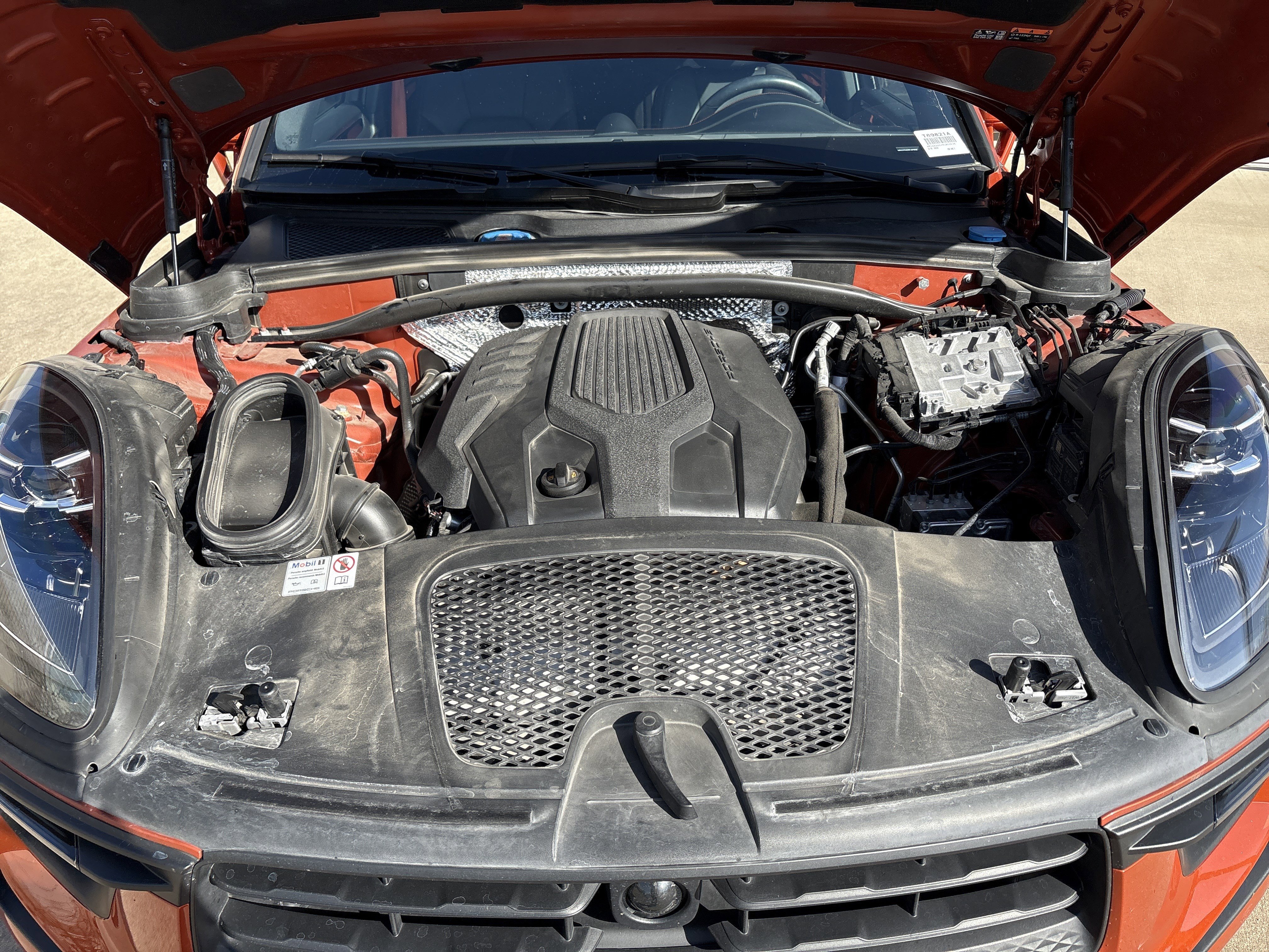 Used 2024 Porsche Macan Turbo image 34