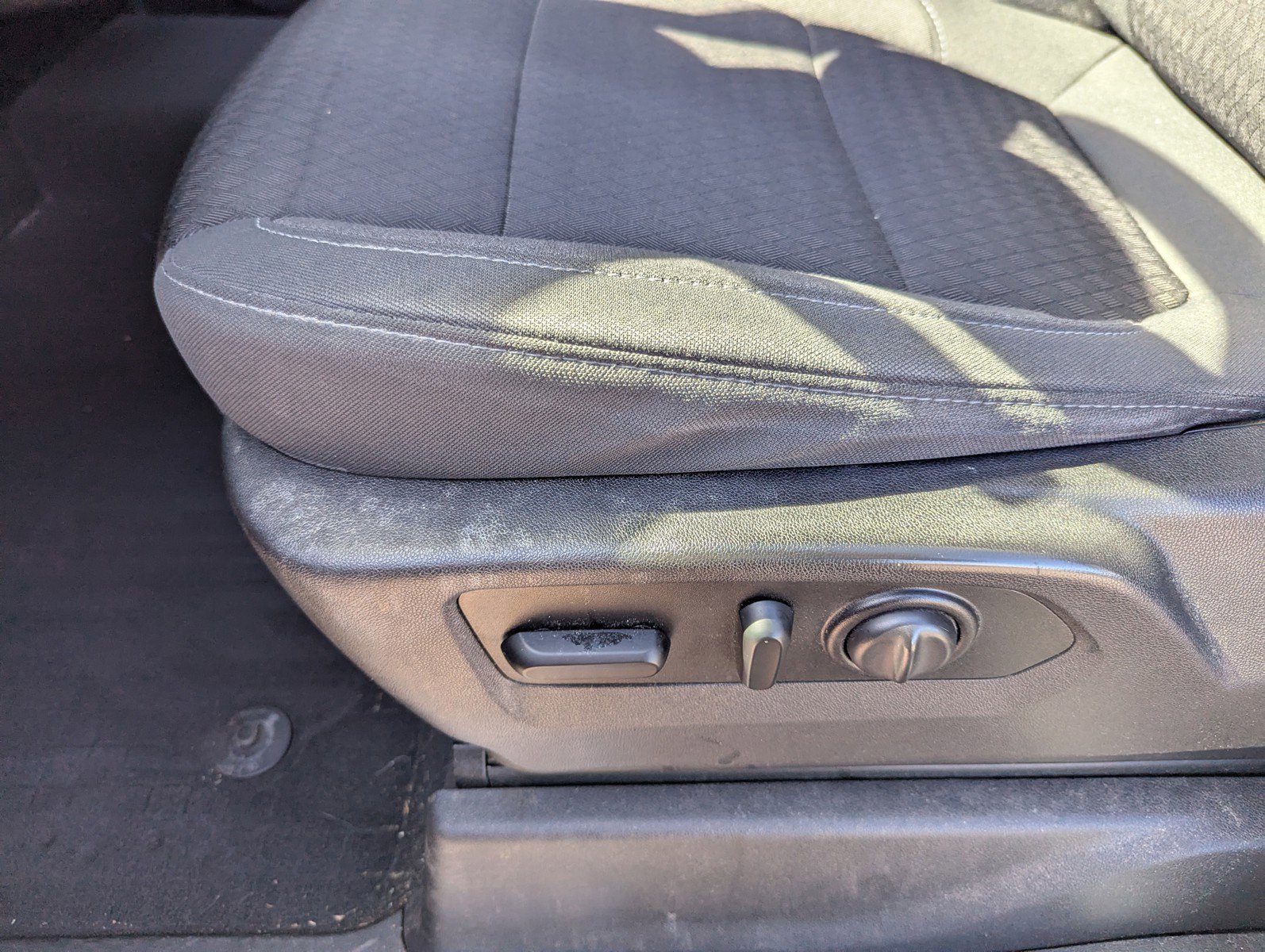 Used 2021 GMC Sierra 1500 Elevation image 11