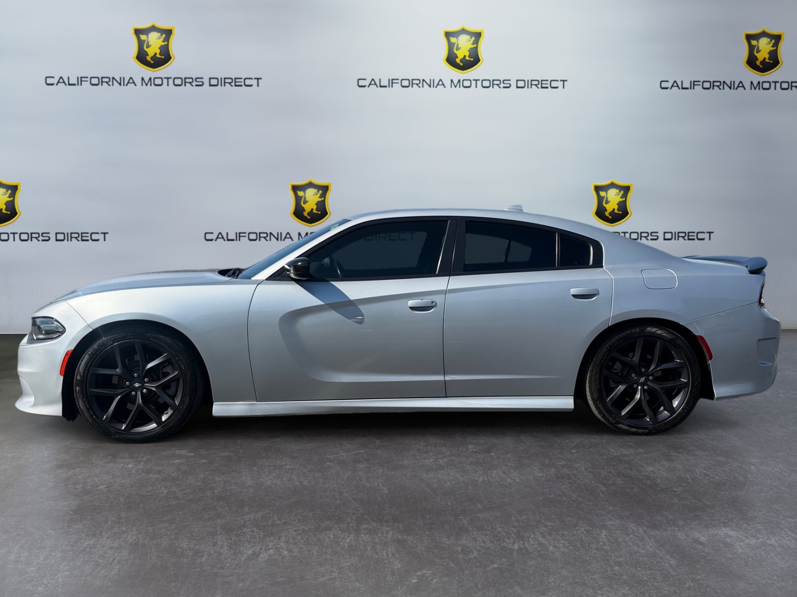 Used 2022 Dodge Charger R/T w/ Driver Convenience Group RWD image 2