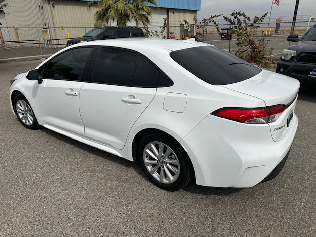 Used 2024 Toyota Corolla LE w/ LE Convenience Package FWD image 6