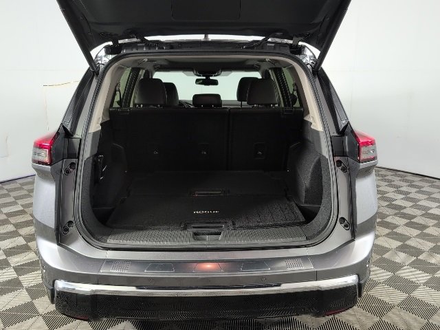 New 2026 Nissan Rogue Platinum image 6