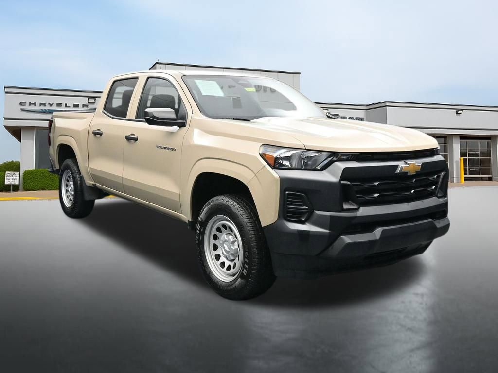 Used 2024 Chevrolet Colorado W/T RWD image 7