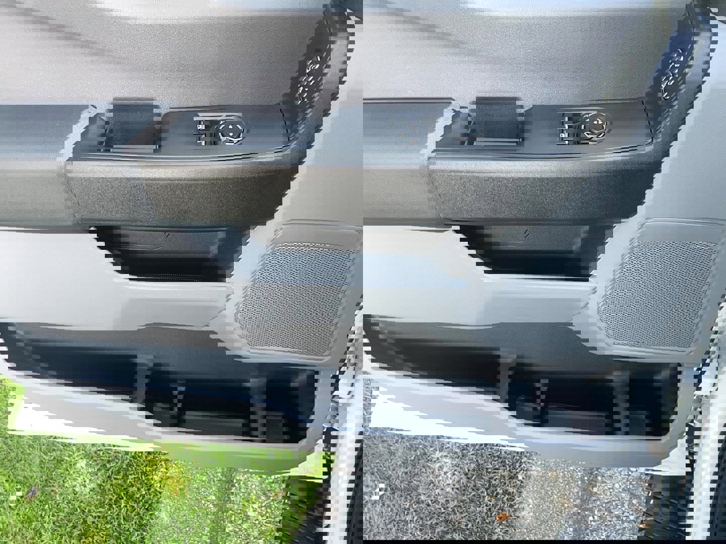 Used 2024 Ford F550 4x4 Regular Cab Super Duty image 14