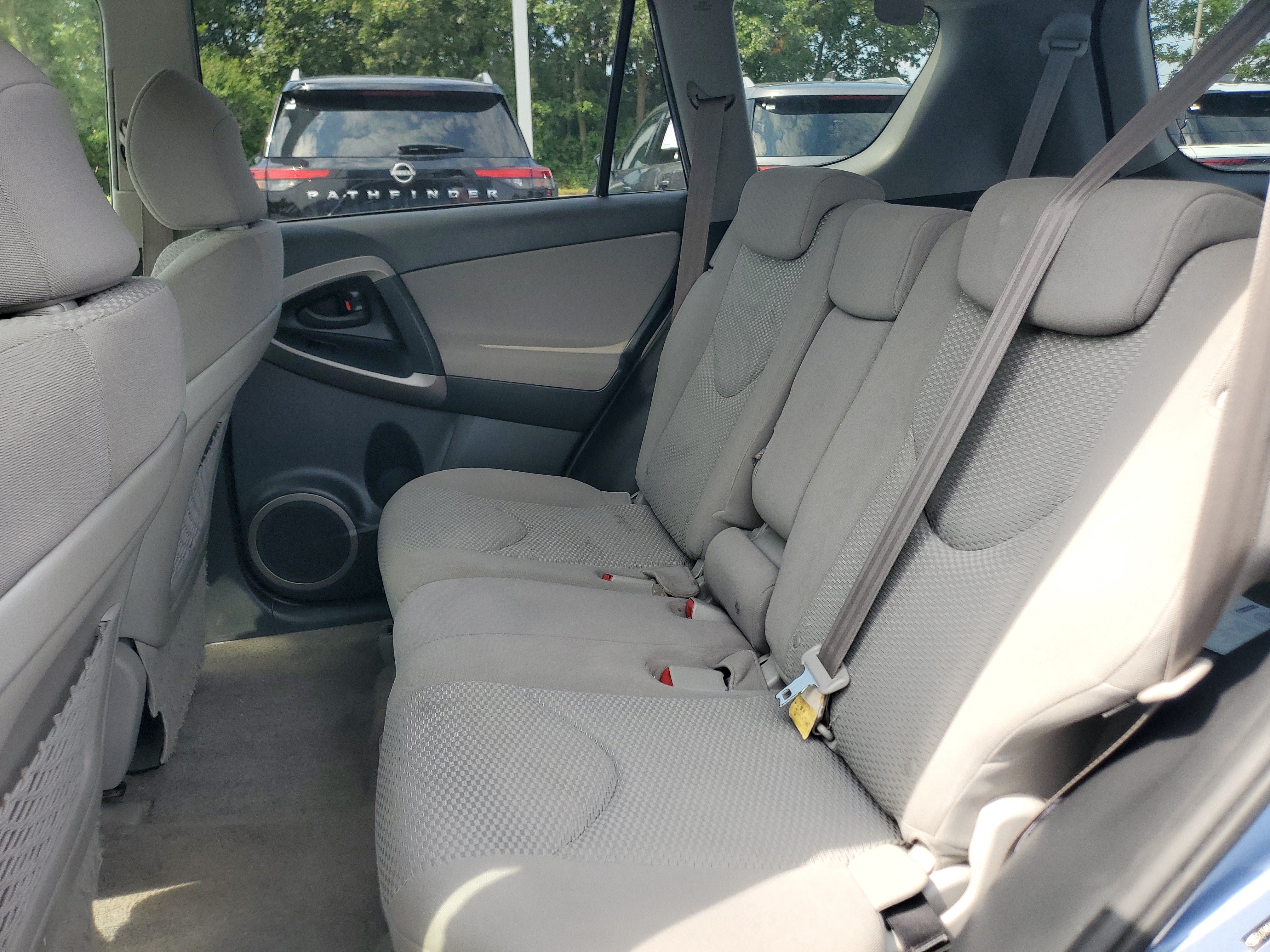 Used 2006 Toyota RAV4 Limited AWD/4WD image 12