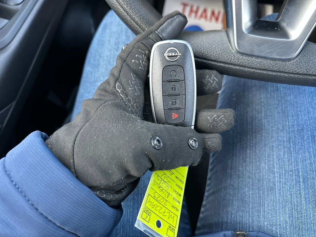 Used 2023 Nissan Kicks SV image 27