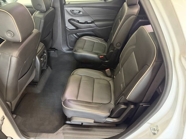 Used 2023 Chevrolet Traverse Premier w/ Redline Edition AWD/4WD image 36