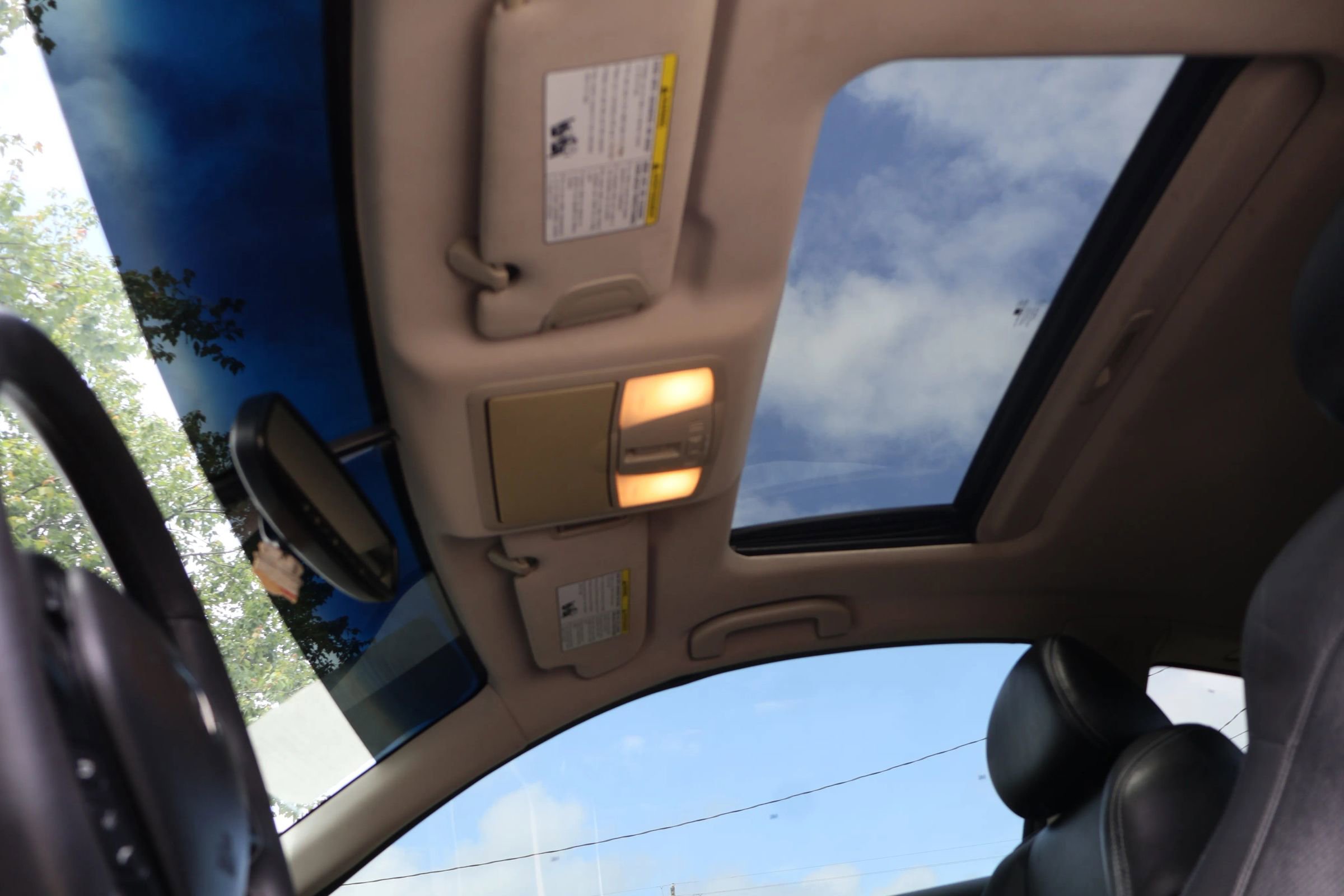 Used 2010 INFINITI G37 Sport w/ Navigation Pkg image 33