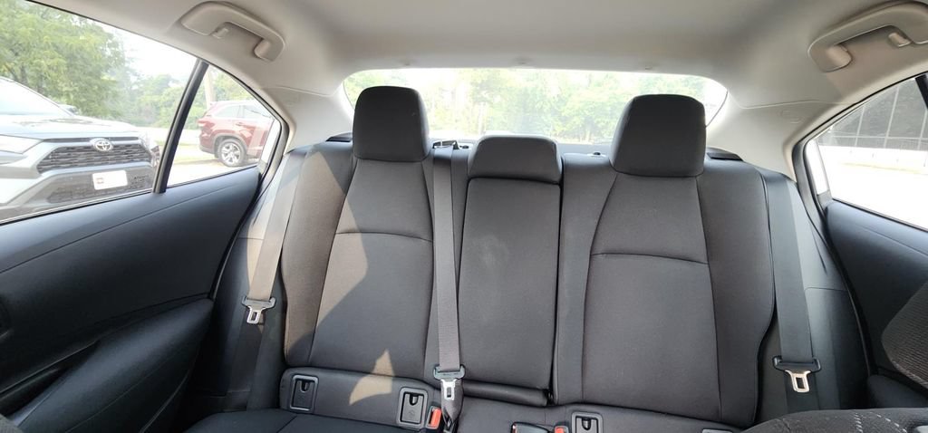 Certified 2025 Toyota Corolla LE FWD image 10