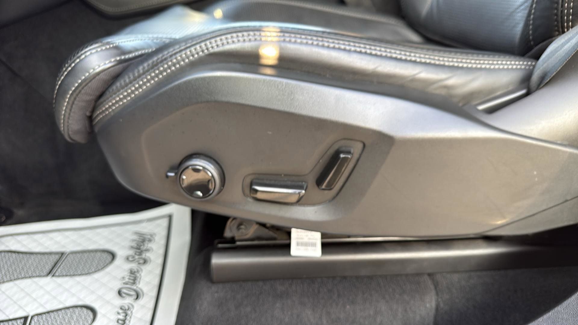 Used 2022 Volvo XC90 T6 Inscription w/ Climate Package image 23