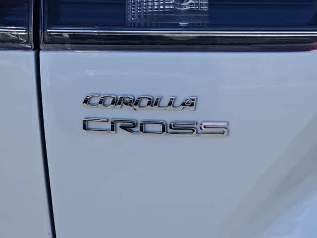 Certified 2022 Toyota Corolla Cross XLE w/ Convenience Package AWD/4WD image 10