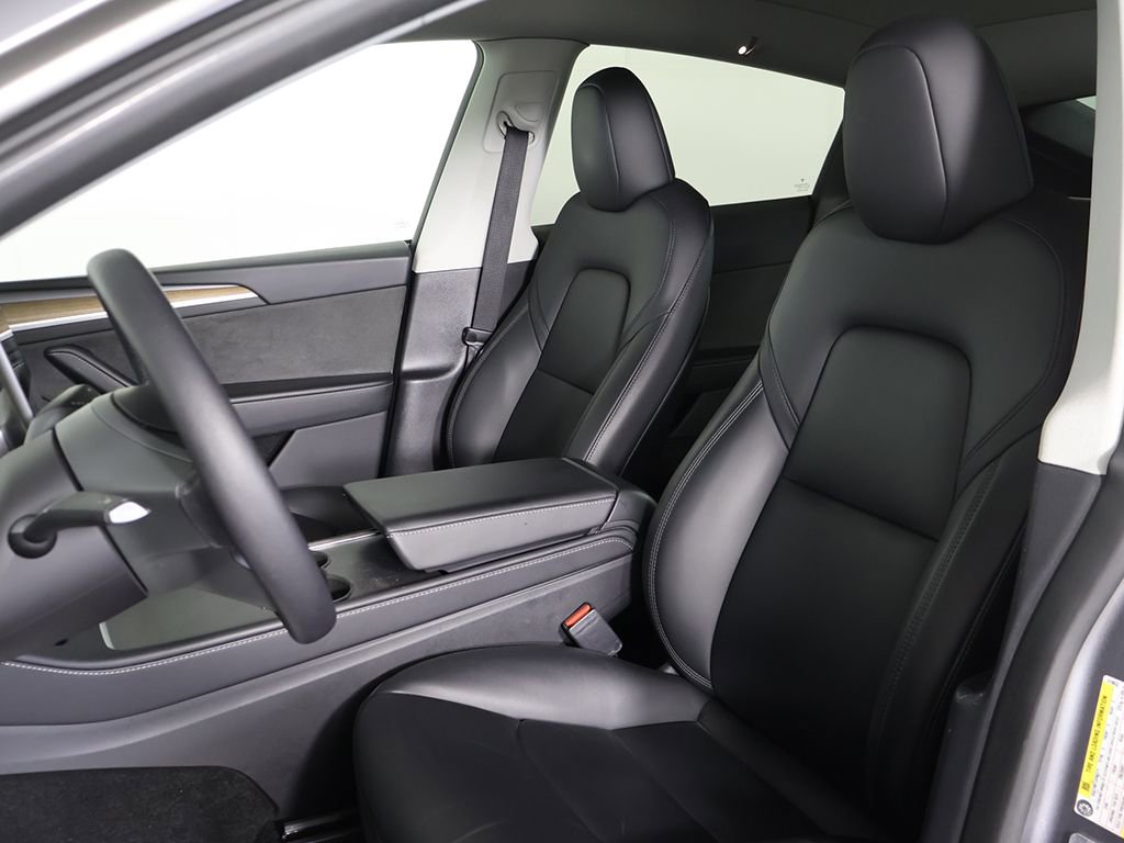 Used 2024 Tesla Model Y Performance AWD/4WD image 31