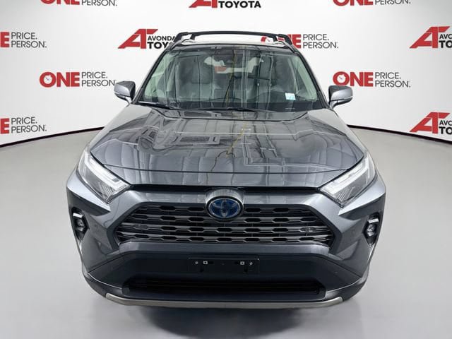 Certified 2022 Toyota RAV4 Limited w/ Limited Grade Weather Package AWD/4WD image 3