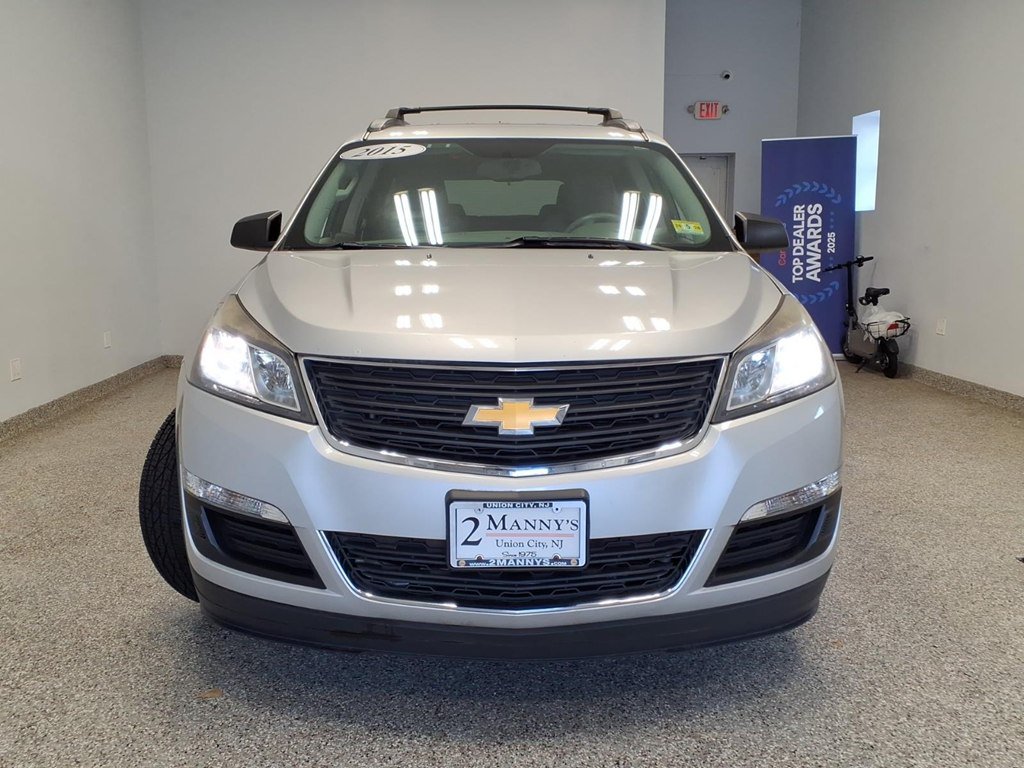 Used 2015 Chevrolet Traverse AWD LS image 2