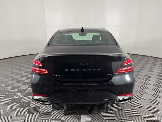 Used 2023 Genesis G70 3.3T w/ Sport Advanced Package image 8