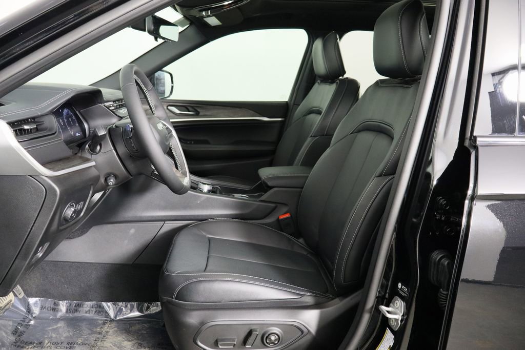 New 2026 Jeep Grand Cherokee Limited image 15